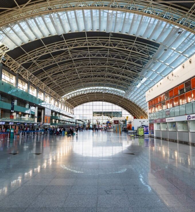 İzmir adnan menderes havalimanı